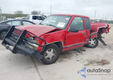 1997 Chevrolet C1500 Fleetside z USA, uszkodzony, nr VIN 2GCEC19R3V1144657